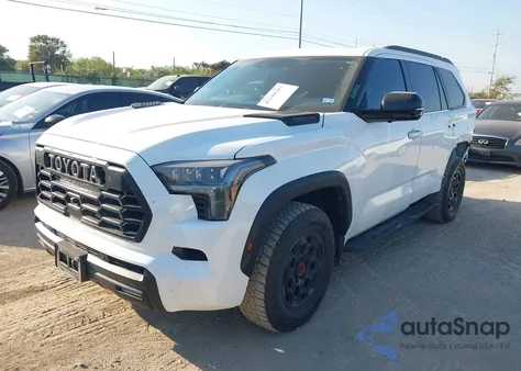 2023 Toyota Sequoia Trd Pro z USA, uszkodzony, nr VIN 7SVAAABA4PX007991